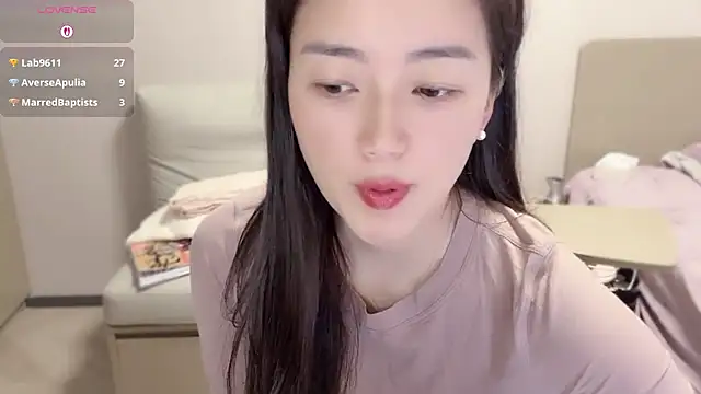 Snapshot of A-xena chatting on October 2025 03:32:01 AM A-xena online show from October 2025 03:32:01 AM