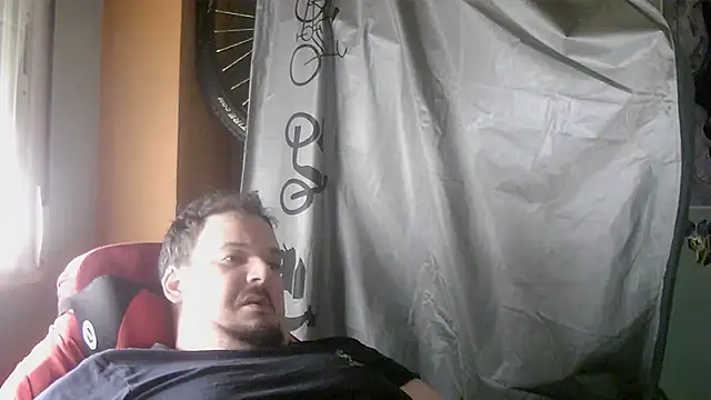 porkorossy online show from April 2026 04:36:02 PM