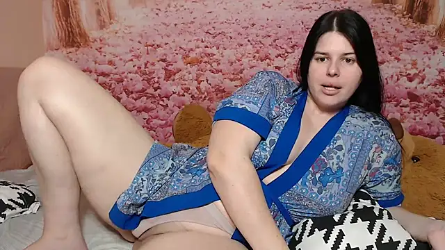 Annatrybebetter online show from November 2025 09:09:02 PM