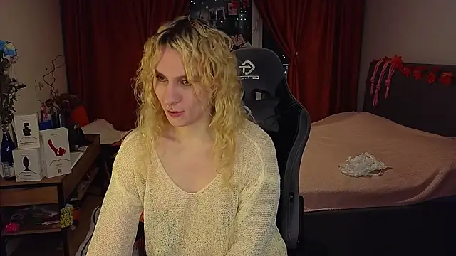 Lori Myaf online show from December 2024 02:28:01 PM