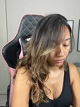 DianaHopson online show from February 2025 10:37:02 AM