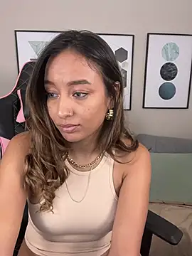 DianaHopson online show from March 2025 01:49:01 PM