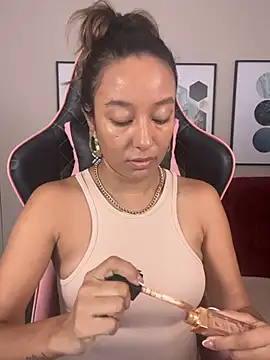 DianaHopson online show from March 2025 11:17:02 AM