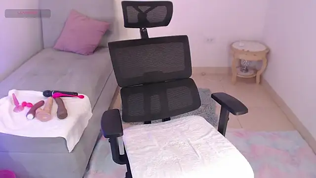 Snapshot of lilian_prada chatting on March 2025 05:05:01 PM lilian prada online show from March 2025 05:05:01 PM