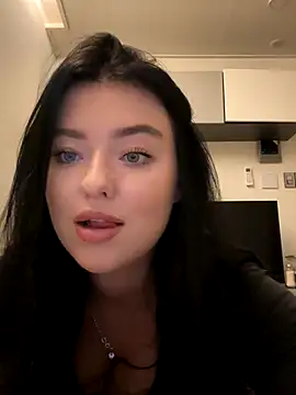 Angela Fosterr online show from October 2025 05:35:02 PM