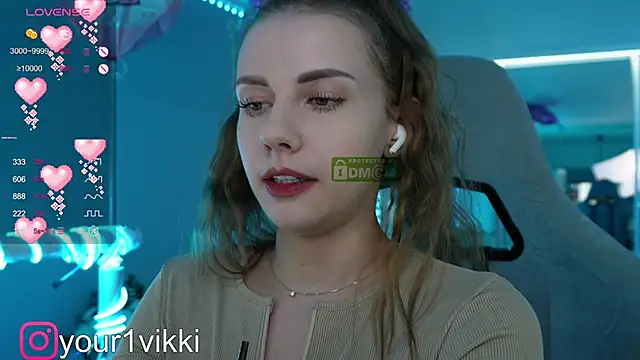 Snapshot of Vikki_Cheese chatting on December 2024 07:00:02 PM Vikki Cheese online show from December 2024 07:00:02 PM