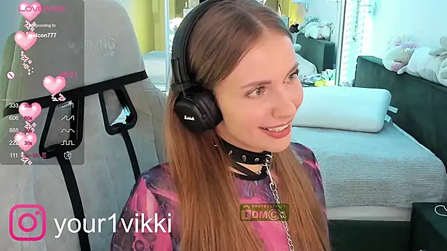 Snapshot of Vikki_Cheese chatting on January 2025 11:12:02 PM Vikki Cheese online show from January 2025 11:12:02 PM