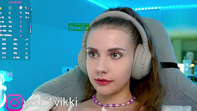 Snapshot of Vikki_Cheese chatting on February 2025 11:34:02 PM Vikki Cheese online show from February 2025 11:34:02 PM