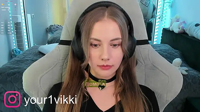 Snapshot of Vikki_Cheese chatting on February 2025 04:42:02 AM Vikki Cheese online show from February 2025 04:42:02 AM