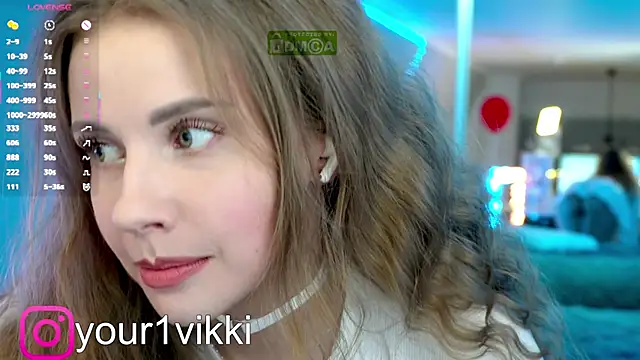 Snapshot of Vikki_Cheese chatting on March 2025 08:48:02 PM Vikki Cheese online show from March 2025 08:48:02 PM