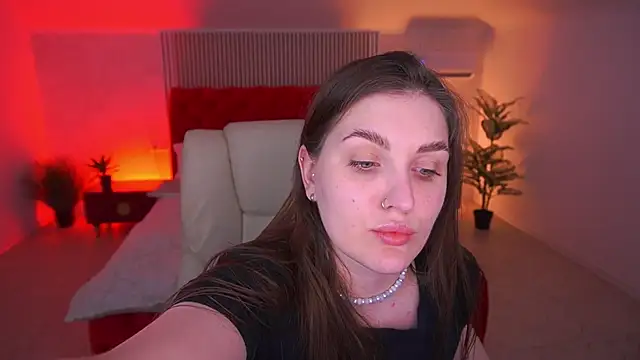 Snapshot of EmmyCharmm chatting on July 2026 06:27:02 AM EmmyCharmm online show from July 2026 06:27:02 AM