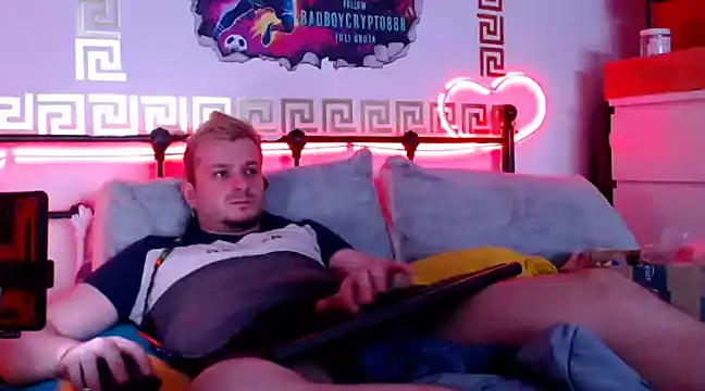 Snapshot of erotico69xxx chatting on March 2025 12:42:02 AM erotico69xxx online show from March 2025 12:42:02 AM