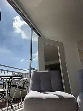 Ameellie online show from November 2025 02:38:01 PM