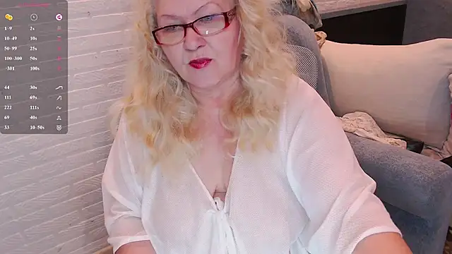 Snapshot of Marina_Yourangel chatting on July 2026 02:43:01 PM Marina Yourangel online show from July 2026 02:43:01 PM