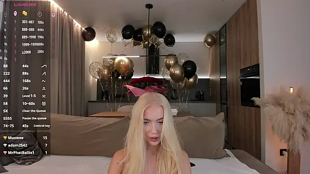 eva m1racle  online show from October 2025 08:41:02 PM