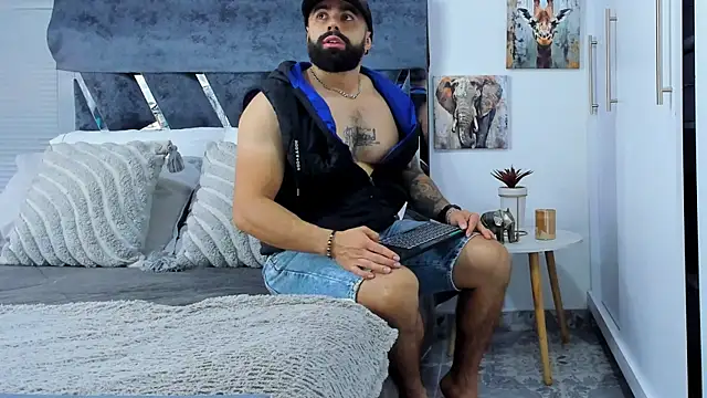 Snapshot of Zack_Froone chatting on June 2026 02:21:02 PM Zack Froone online show from June 2026 02:21:02 PM