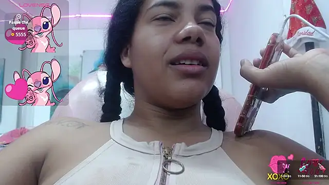 Snapshot of alegriamartinez chatting on September 2025 01:44:02 PM alegriamartinez online show from September 2025 01:44:02 PM