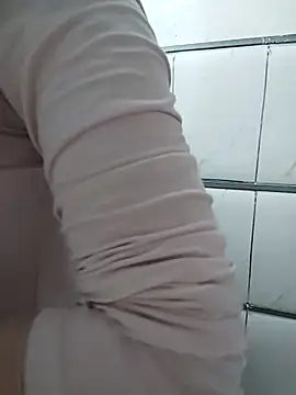 I AM NOT A SLUT online show from March 2025 03:44:02 AM