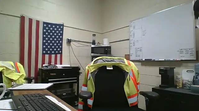 Snapshot of Cockrub1 chatting on December 2024 01:11:02 PM Cockrub1 online show from December 2024 01:11:02 PM