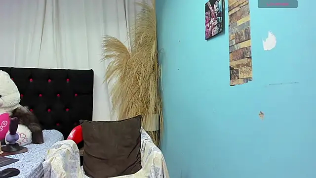 natacha wolf online show from February 2026 08:02:02 AM