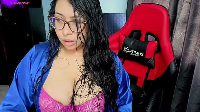 charlotee lovee69 online show from January 2026 08:25:01 PM