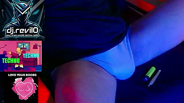 RevilO1180 online show from April 2026 02:45:02 AM