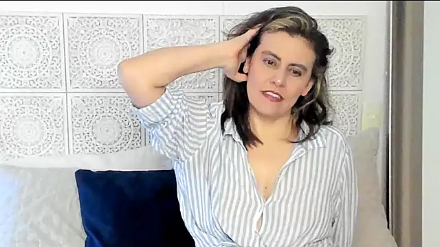 V monse online show from January 2025 10:59:01 PM