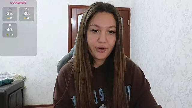 Nelly Fischer online show from December 2024 12:28:01 PM