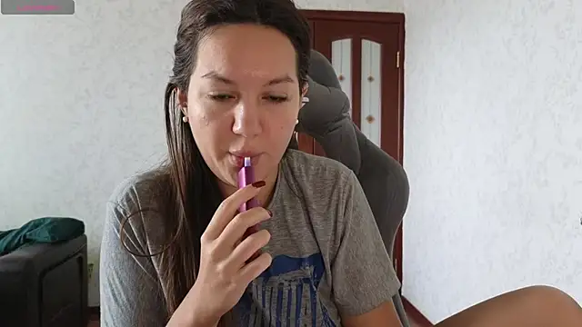 Nelly Fischer online show from December 2024 09:12:01 AM