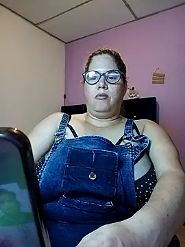 EllisW8 online show from January 2026 11:43:01 PM