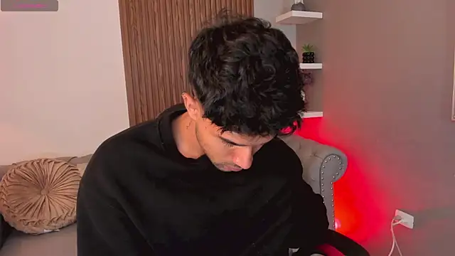 liam collins21 online show from March 2025 11:33:02 AM