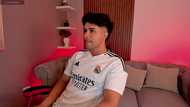 liam collins21 online show from March 2025 11:42:01 AM