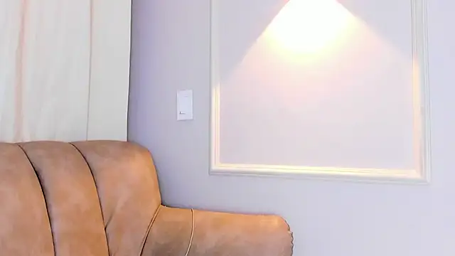 Snapshot of Lia_walton chatting on February 2025 12:03:02 PM Lia walton online show from February 2025 12:03:02 PM