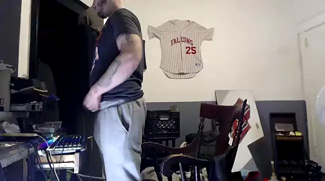 Snapshot of sledge901 chatting on January 2025 07:25:02 AM sledge901 online show from January 2025 07:25:02 AM