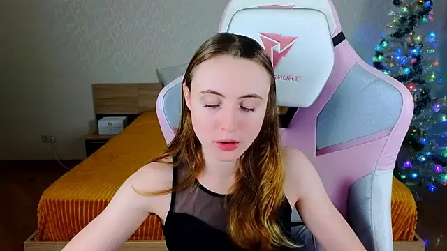 Cowell Adelina online show from December 2025 09:28:02 AM