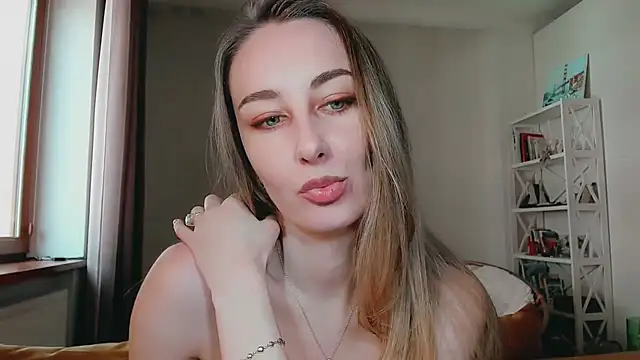 Maiami000 online show from March 2026 09:47:02 AM