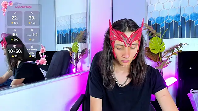 Feniix   online show from March 2025 03:40:01 AM