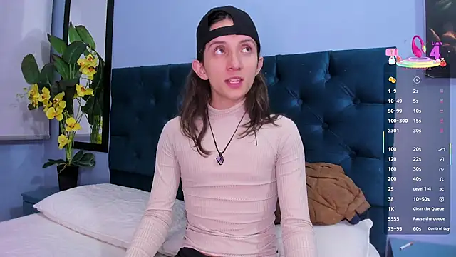 Feniix   online show from October 2025 04:22:01 AM