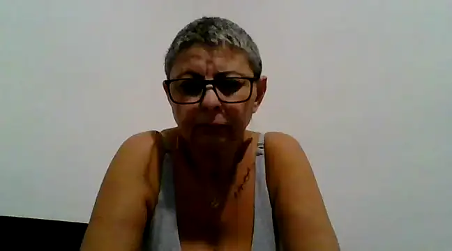 roseblak42 online show from February 2025 05:45:01 PM