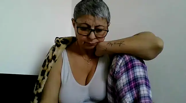 roseblak42 online show from February 2025 02:35:02 PM