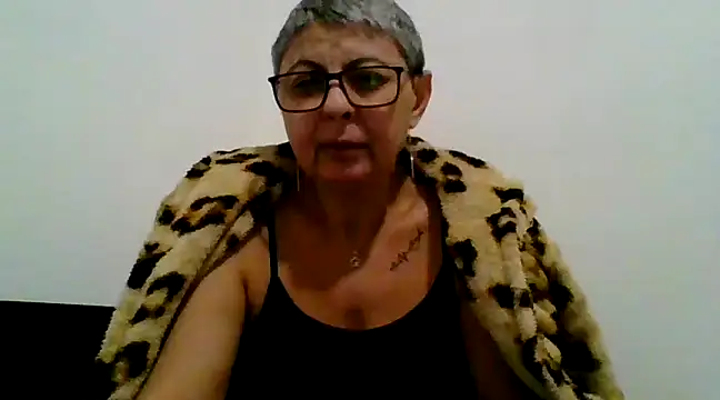 roseblak42 online show from February 2025 06:24:02 PM