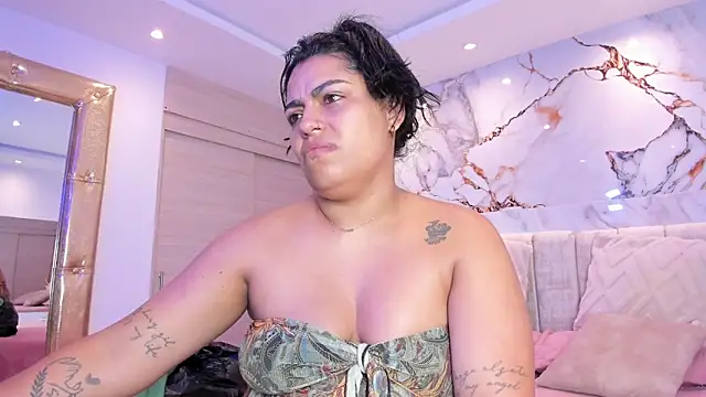 kiana cream online show from December 2025 11:49:02 AM