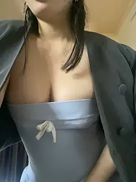 Ruby bear online show from December 2024 05:03:01 AM