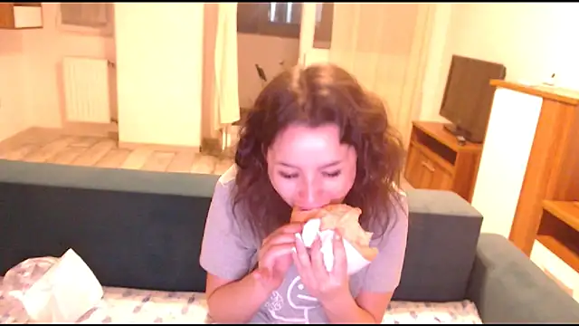 LovelyJulliette online show from March 2025 06:29:02 PM