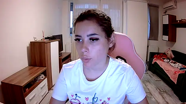 LovelyJulliette online show from September 2025 03:56:02 PM