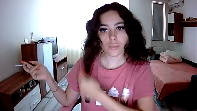 LovelyJulliette online show from September 2025 10:42:02 AM