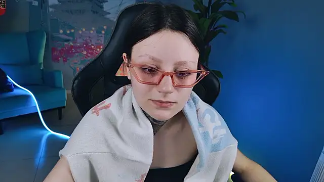 Snapshot of VeliraBraitberg chatting on December 2024 03:17:01 PM VeliraBraitberg online show from December 2024 03:17:01 PM