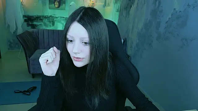 Snapshot of VeliraBraitberg chatting on December 2024 08:09:01 AM VeliraBraitberg online show from December 2024 08:09:01 AM