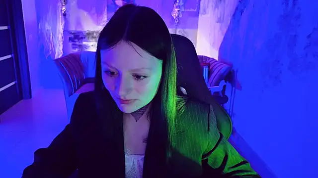 Snapshot of VeliraBraitberg chatting on December 2024 08:09:02 AM VeliraBraitberg online show from December 2024 08:09:02 AM