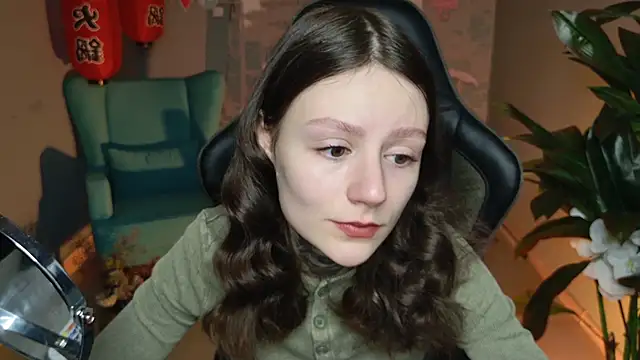 Snapshot of VeliraBraitberg chatting on February 2025 08:07:02 AM VeliraBraitberg online show from February 2025 08:07:02 AM